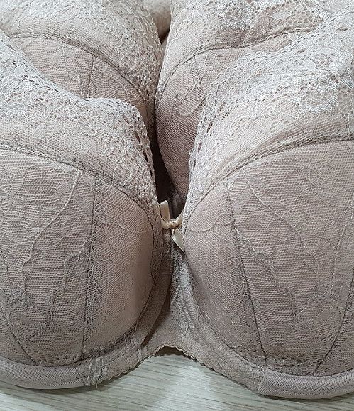 DAMA KIER BIUSTONOSZ ALLANA PADDED BEŻ 70H